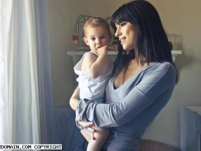 Offre de baby sitting avec téléphone accessible 